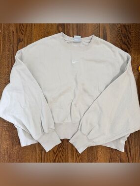 Nike Oversized Cropped Crewneck Sweatshirt Light Tan Size Small
